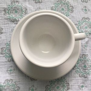 🎉 Set of 2 cups & saucers- Fiesta ware